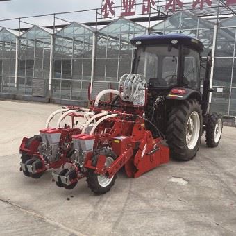4 row pneumatic carrot seeder2