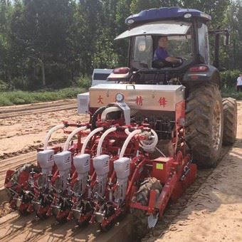 5 row pneumatic carrot seeder1